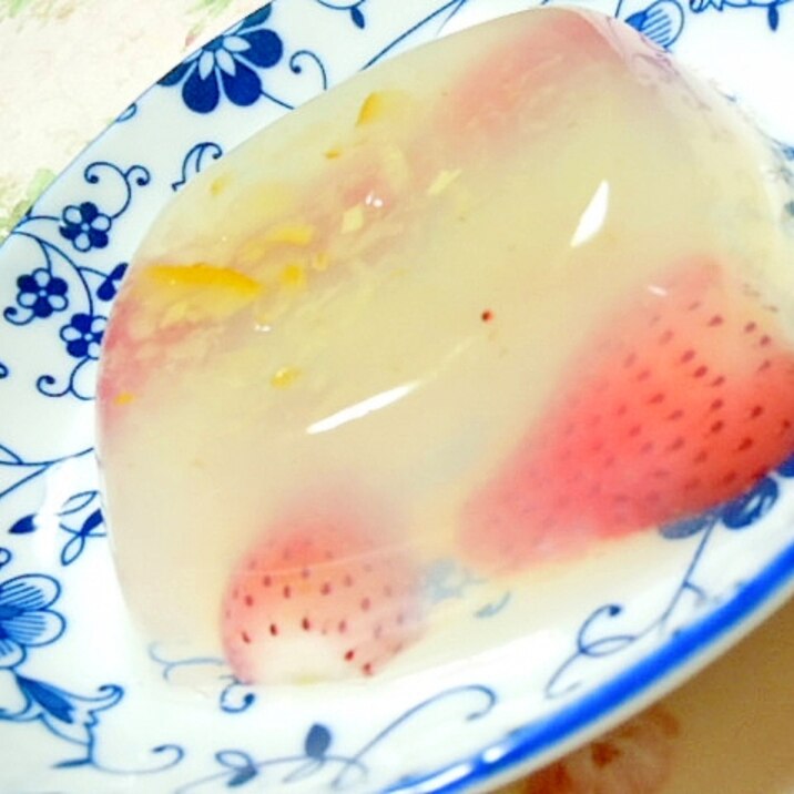❤苺と柚子茶のキュラソー寒天❤